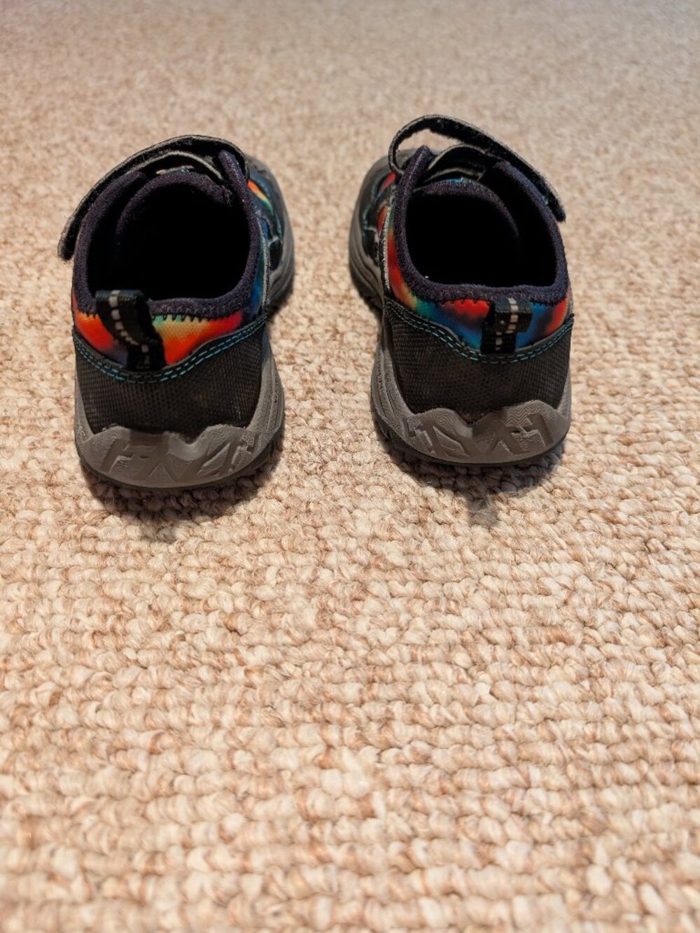 Keen toddler shoes, size 12T. Tie dye. Multi color. - Picture 3 of 11